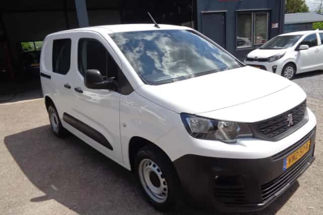 Peugeot Partner (2022) thumbnail 3