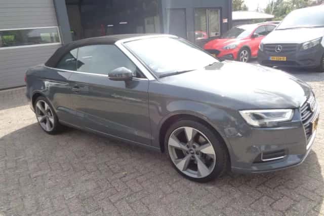 Audi A3 (2017) thumbnail 3