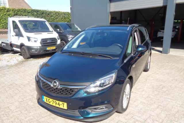 Opel Zafira (2019) thumbnail 2
