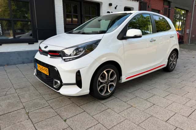 Kia Picanto (2021) thumbnail 1
