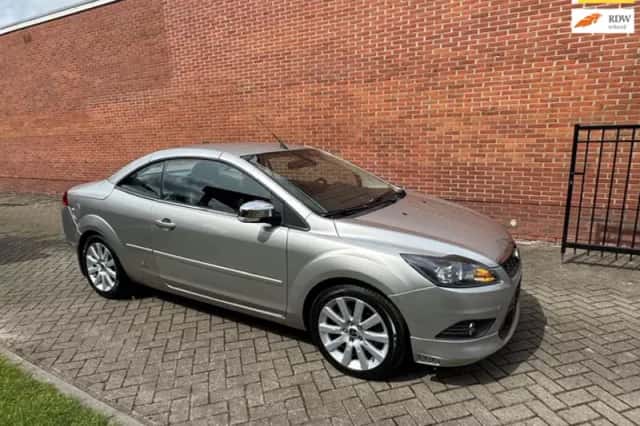 Ford Focus (2011) thumbnail 1