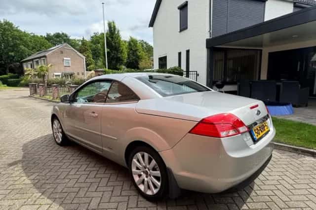 Ford Focus (2011) thumbnail 4