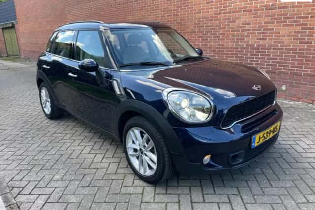 MINI Countryman (2011) thumbnail 1