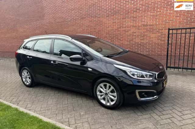 Kia Ceed (2016) thumbnail 1