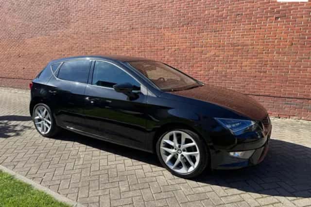 SEAT Leon (2016) thumbnail 1