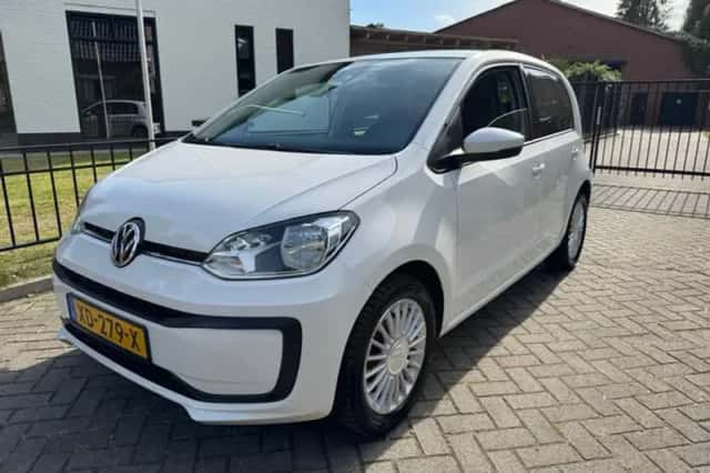 Volkswagen Up! (2019) thumbnail 5