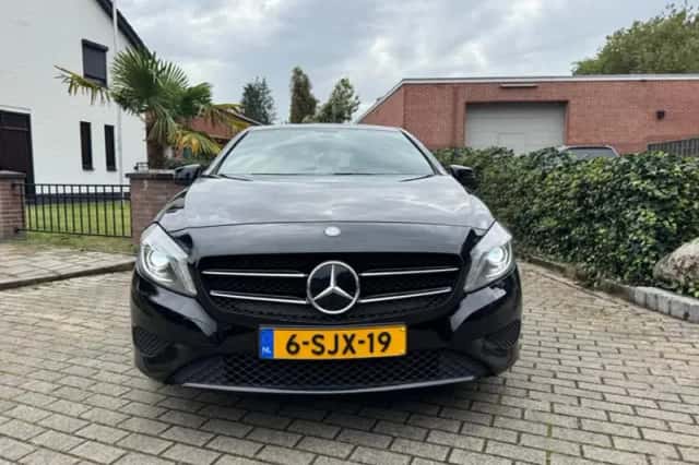 Mercedes-Benz A-Klasse (2013) thumbnail 2