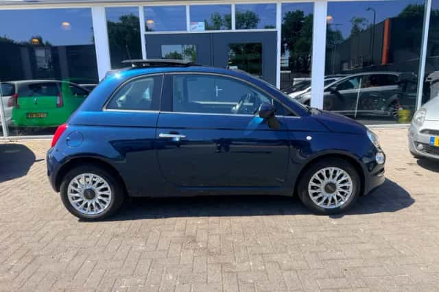 Fiat 500 (2017) thumbnail 2