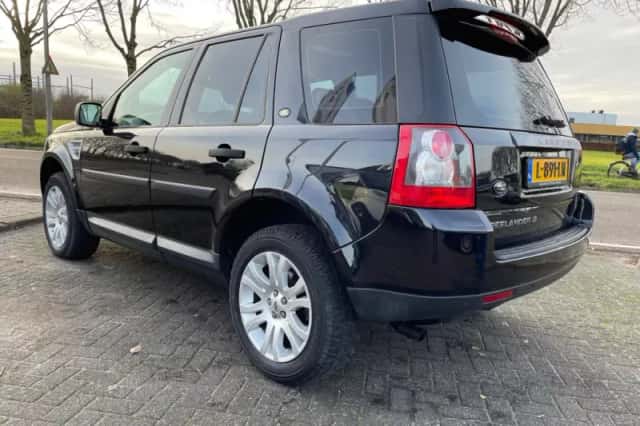 Land Rover Freelander (2007) thumbnail 4