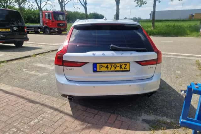 Volvo V90 (2016) thumbnail 4