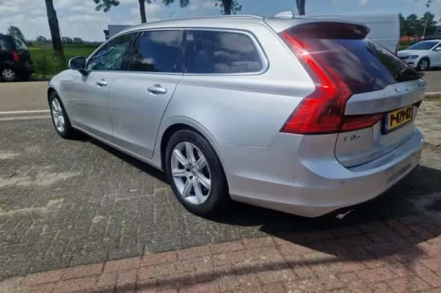 Volvo V90 (2016) thumbnail 5