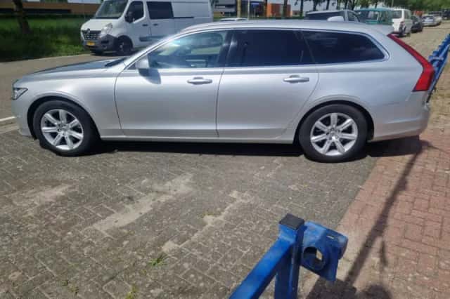 Volvo V90 (2016) thumbnail 6