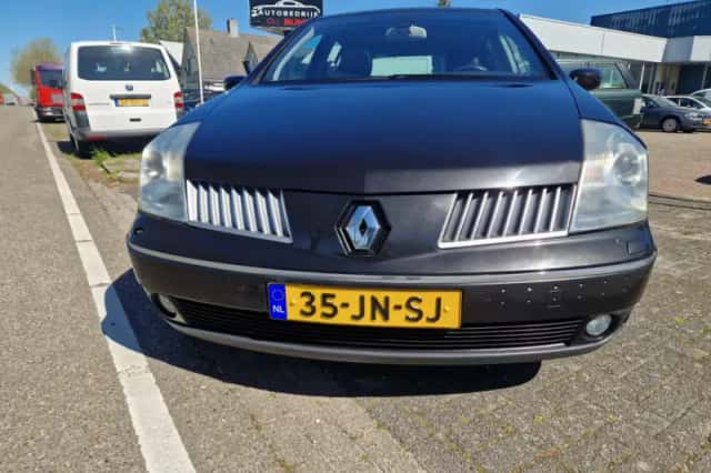 Renault Vel Satis (2002) thumbnail 2