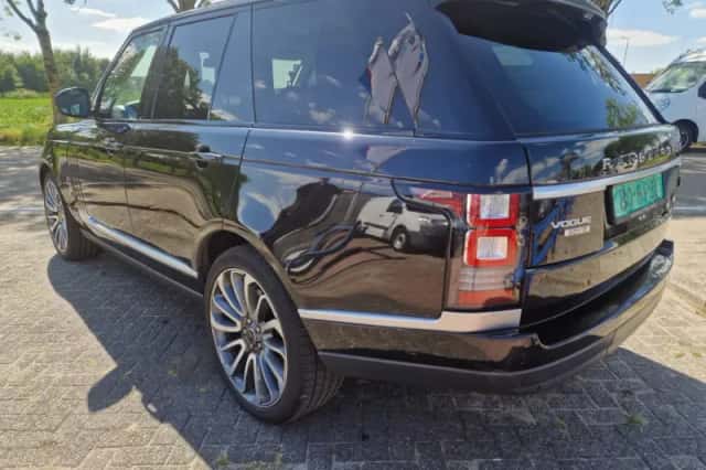 Land Rover Range Rover (2013) thumbnail 4