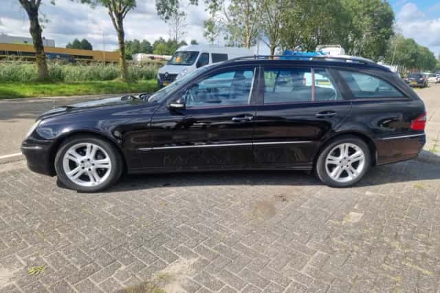Mercedes-Benz E-Klasse (2008) thumbnail 3