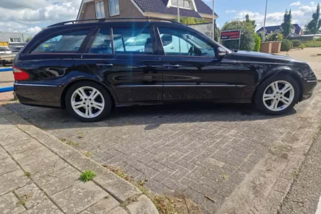 Mercedes-Benz E-Klasse (2008) thumbnail 6
