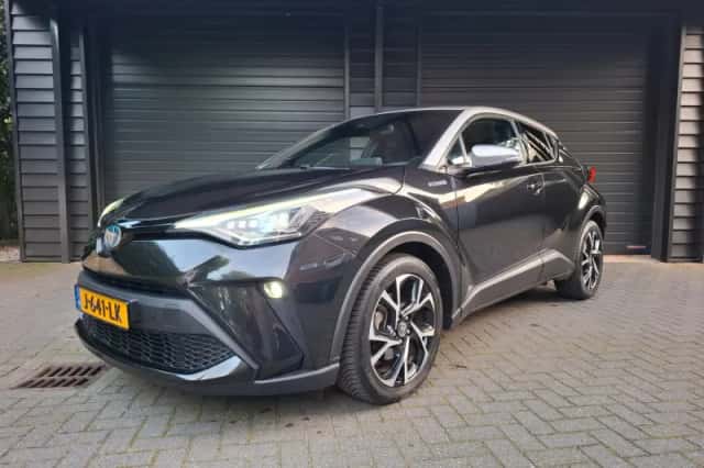 Toyota C-HR (2020) thumbnail 1