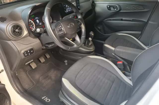 Hyundai i10 (2022) thumbnail 3