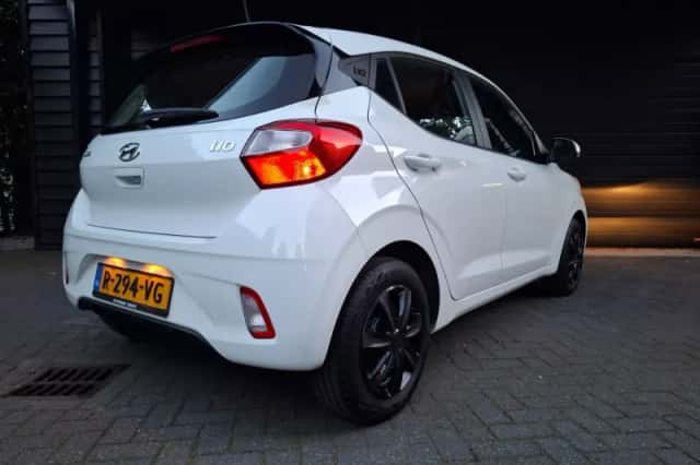 Hyundai i10 (2023) thumbnail 4