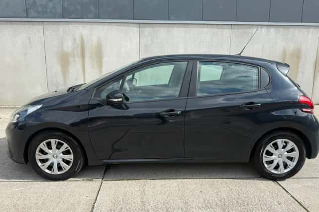 Peugeot 208 (2017) thumbnail 6