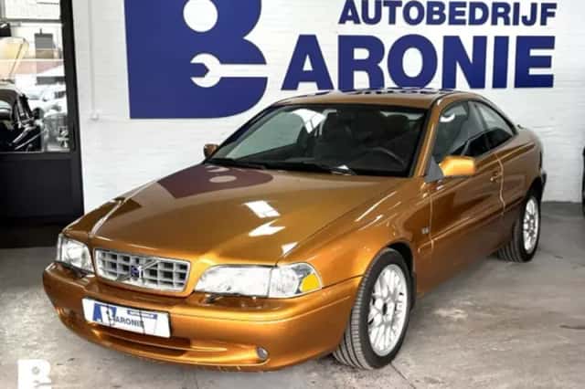 Volvo C70 (1998) thumbnail 3