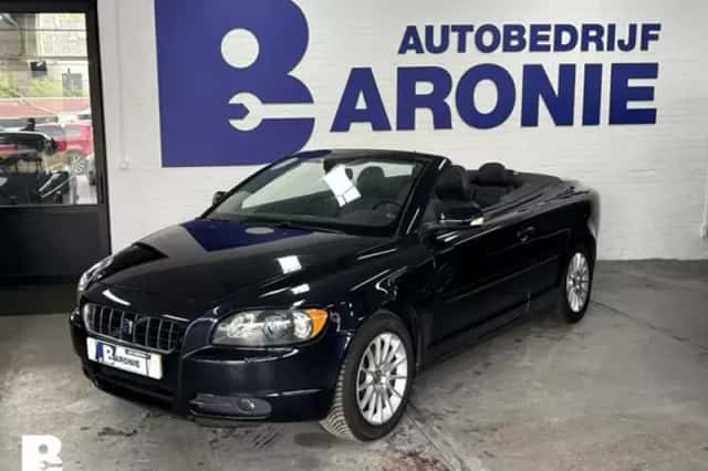Volvo C70 (2006) thumbnail 3