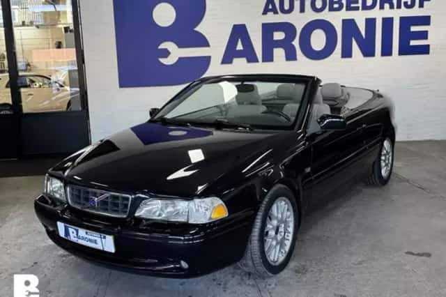 Volvo C70 (2003) thumbnail 2