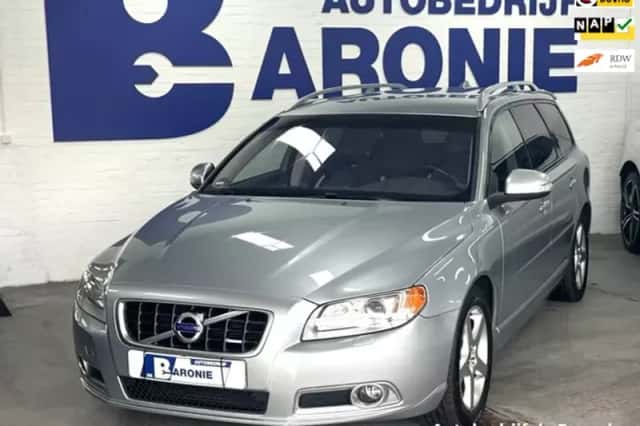 Volvo V70 (2010) thumbnail 1