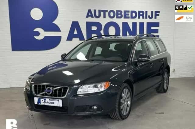Volvo V70 (2012) thumbnail 1