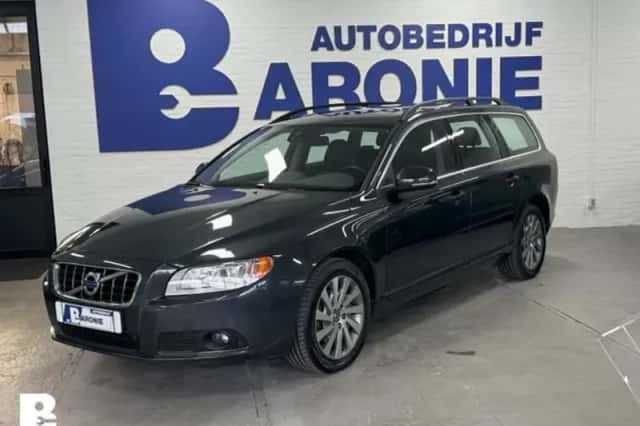 Volvo V70 (2012) thumbnail 2