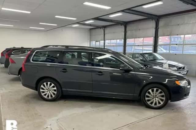 Volvo V70 (2012) thumbnail 4