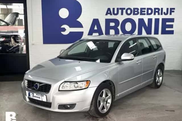 Volvo V50 (2011) thumbnail 2