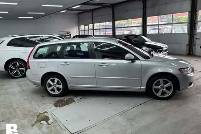 Volvo V50 (2011) thumbnail 5