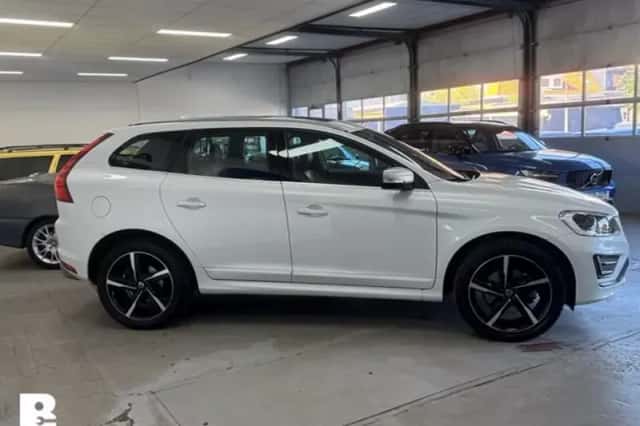 Volvo XC60 (2016) thumbnail 5
