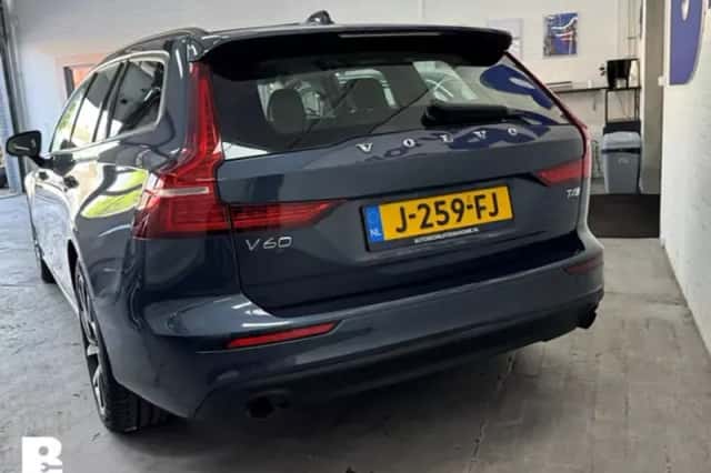 Volvo V60 (2019) thumbnail 5