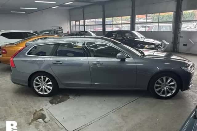 Volvo V90 (2017) thumbnail 4
