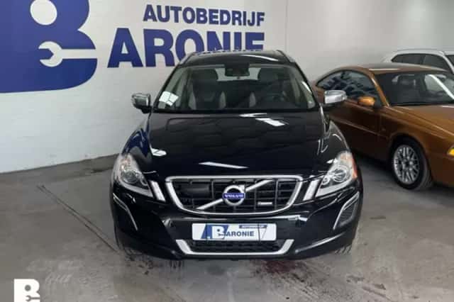 Volvo XC60 (2011) thumbnail 4