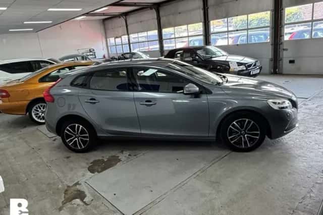 Volvo V40 (2017) thumbnail 5