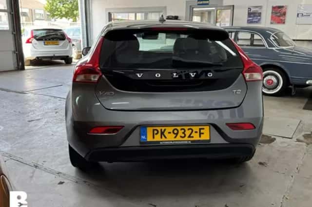 Volvo V40 (2017) thumbnail 6
