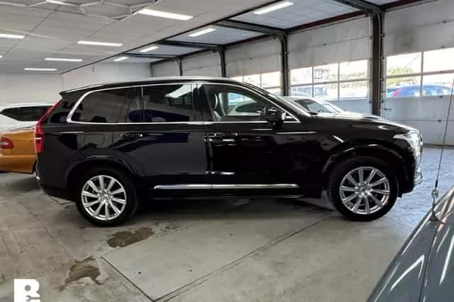Volvo XC90 (2016) thumbnail 5