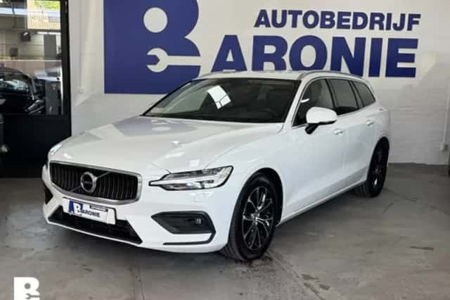 Volvo V60 (2020) thumbnail 3