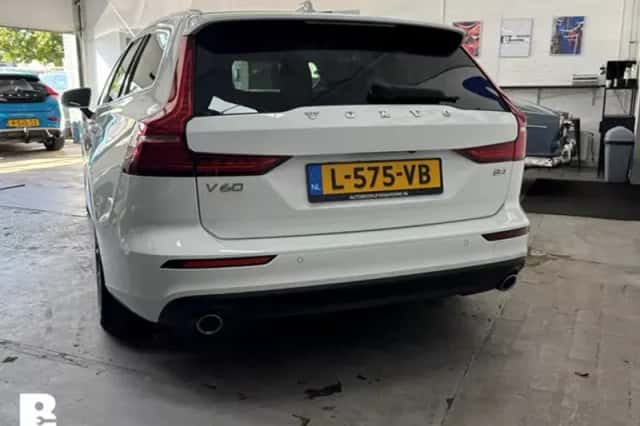 Volvo V60 (2020) thumbnail 6