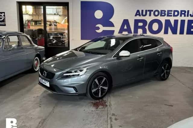 Volvo V40 (2019) thumbnail 4
