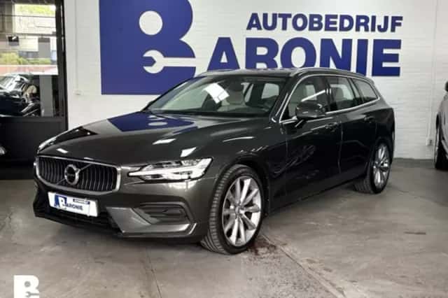 Volvo V60 (2019) thumbnail 4