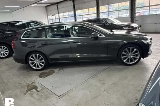 Volvo V60 (2019) thumbnail 6