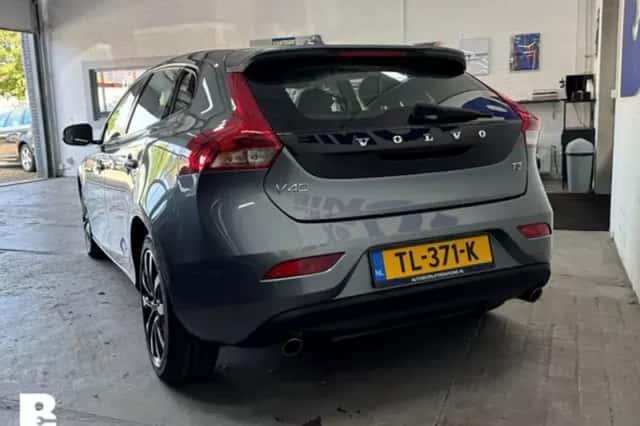 Volvo V40 (2018) thumbnail 6
