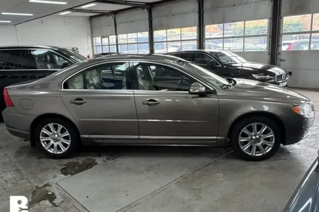 Volvo S80 (2009) thumbnail 6