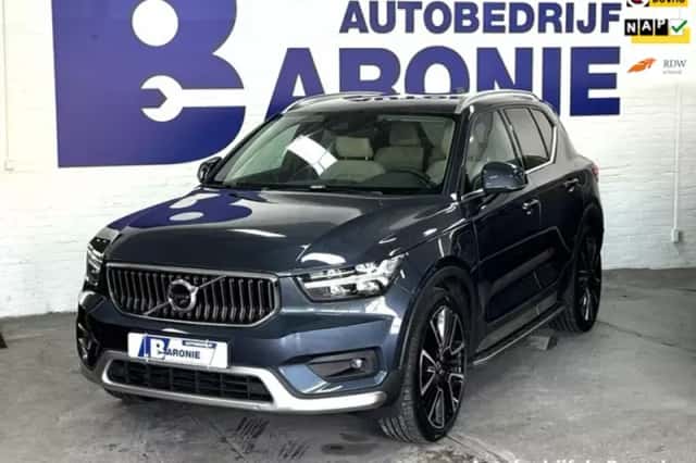 Volvo XC40 (2022) thumbnail 1