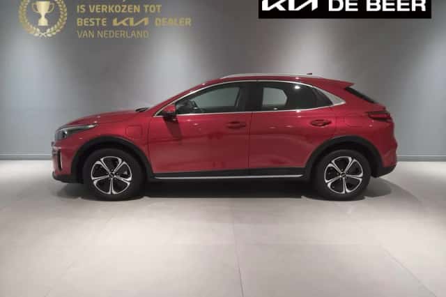 Kia XCeed (2024) thumbnail 1