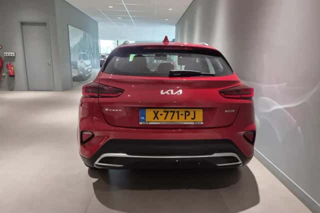 Kia XCeed (2024) thumbnail 5